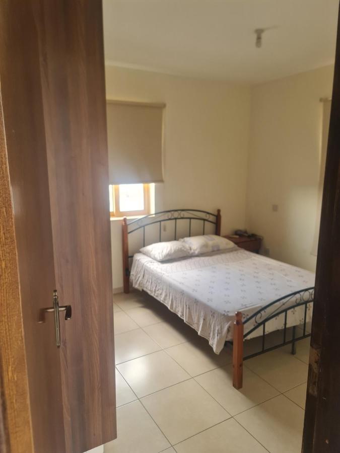 Top Floor 1 Bdrm Aprtrmnt Apartman Dromolaxia Kültér fotó