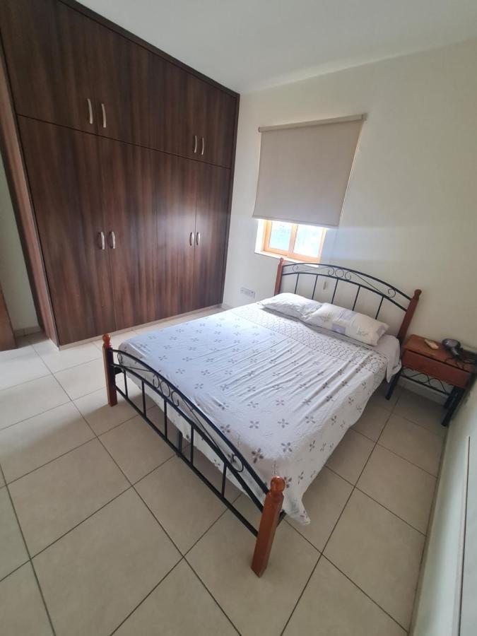 Top Floor 1 Bdrm Aprtrmnt Apartman Dromolaxia Kültér fotó